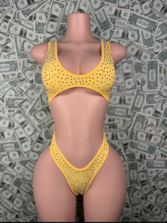 One Piece - Yellow